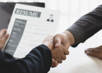 Ticket Log e Repom abrem mais de 20 vagas em programas de trainee e estágio