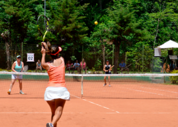 Hotel Glória Caxambu sedia torneio de tênis de duplas durante feriado de Corpus Christi