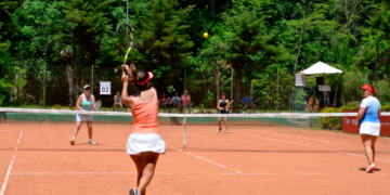 Hotel Glória Caxambu sedia torneio de tênis de duplas durante feriado de Corpus Christi